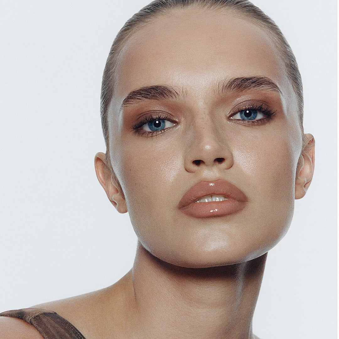 Me Like Volumizing Lip Gloss